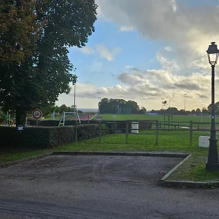 De L'hippodrome Apartment